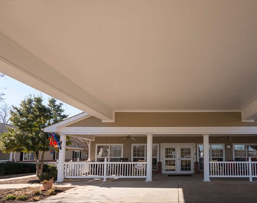 Entrance view of Autumn Care of Statesville facility