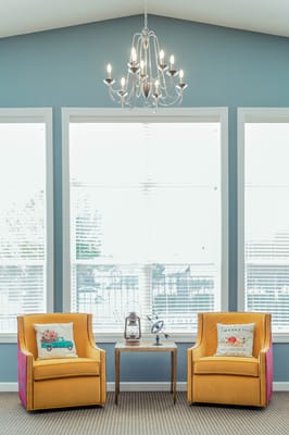 Bright and inviting common area with comfortable seating