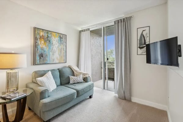 The Pointe at West Palm — photo 1