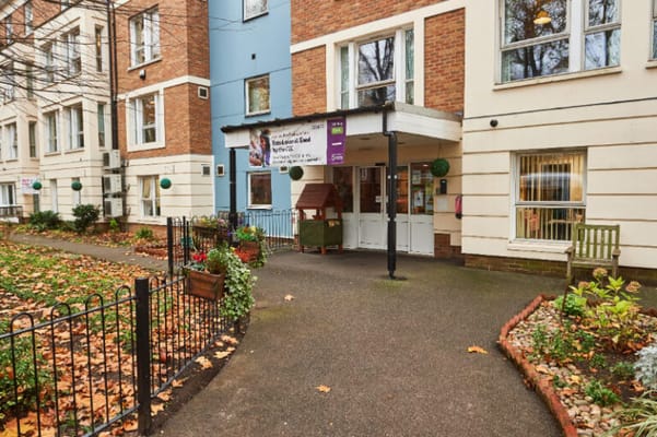 Highbury New Park – Care UK