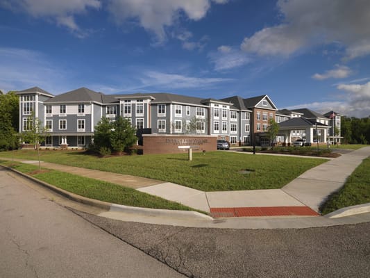 Exterior view of Evergreen Village at Bloomington