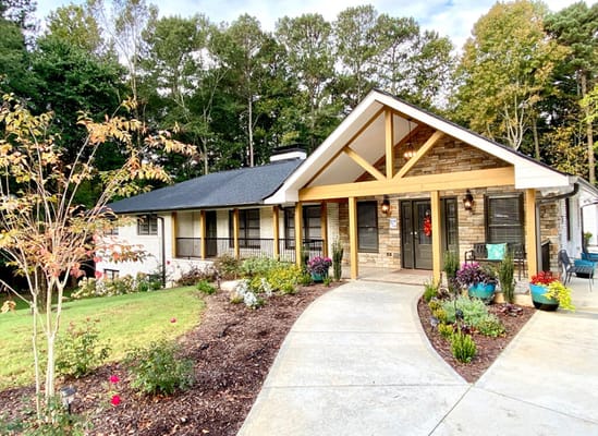 Exterior view of Golden Manor Senior Apartments entrance