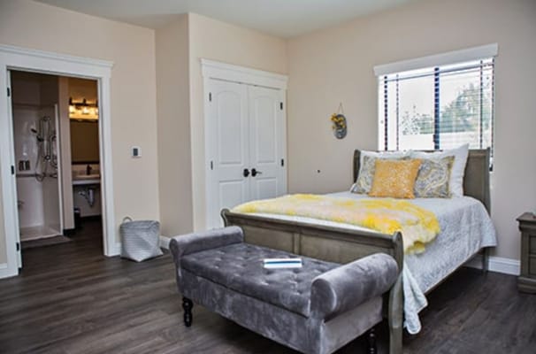 A cozy bedroom in a senior living facility