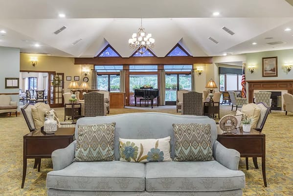 Well-furnished common area in a senior living facility