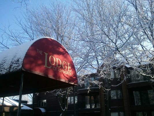 Exterior view of The Lodge of Ashworth in winter