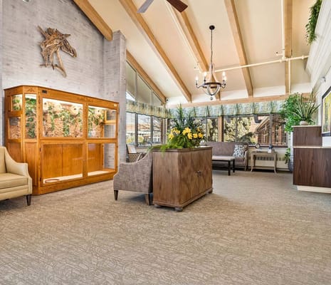 Bright and inviting common area with comfortable seating