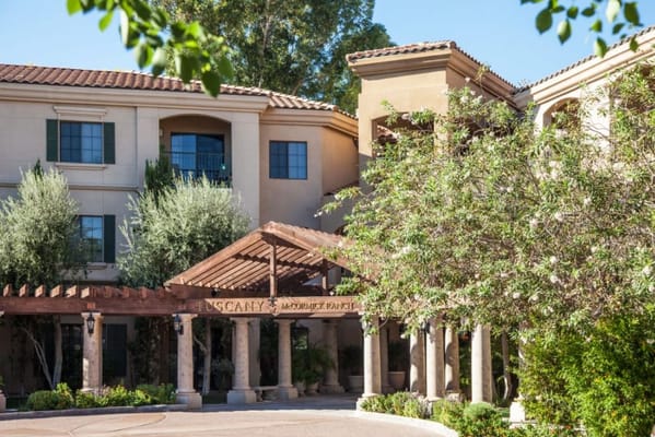 Exterior view of Tuscany at McCormick Ranch facility