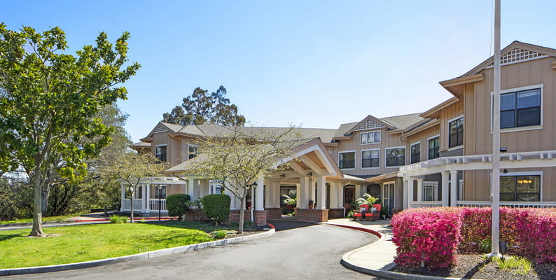 Exterior view of Ivy Park at Oakland Hills