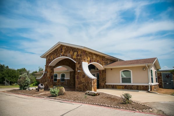 Exterior view of Georgetown Living facility