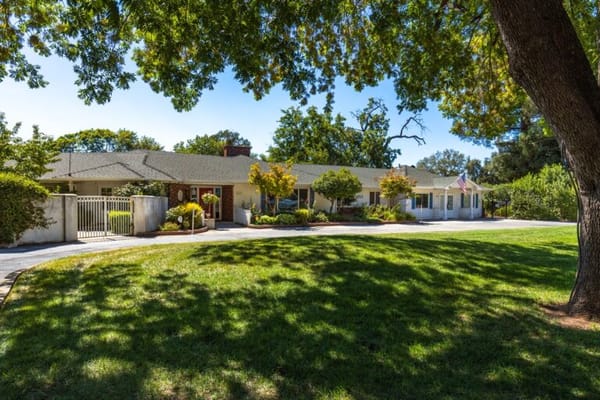 Roses & Ivy Assisted Living Facility for the Elderly