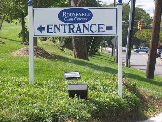 Entrance sign for Roosevelt Care Center