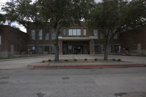 Exterior view of Alameda Oaks Nursing Center