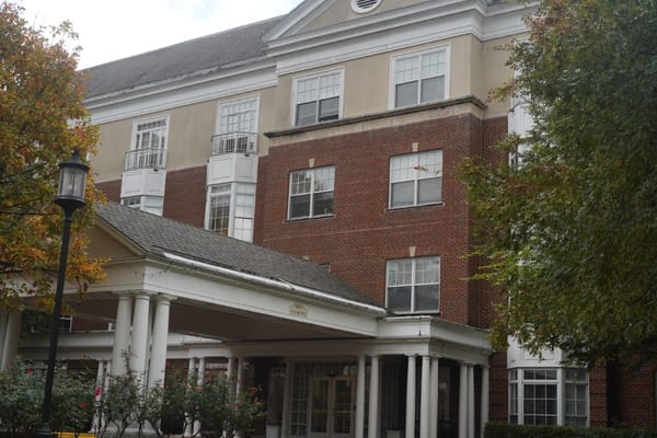 Exterior view of the Grand Oaks Assisted Living facility