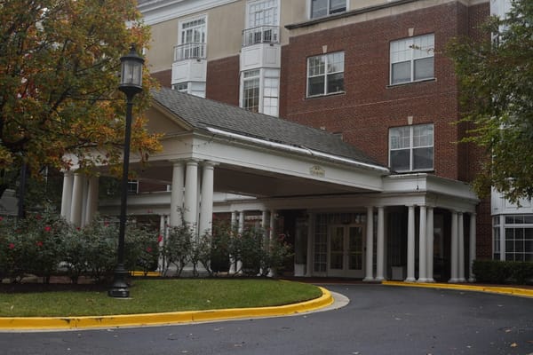 Entrance of Grand Oaks Assisted Living facility