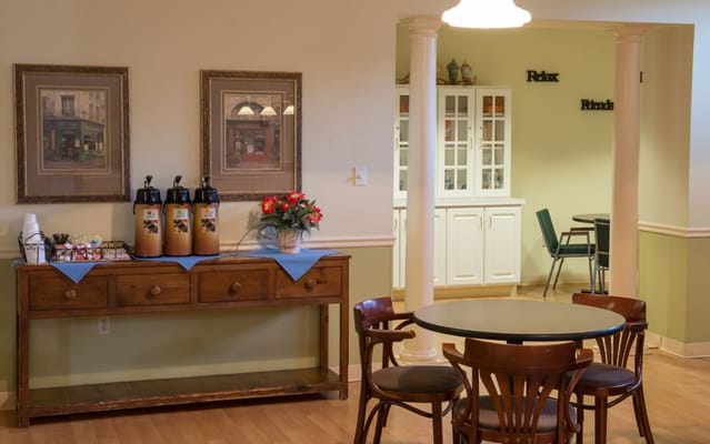Common area in the facility with seating and decor