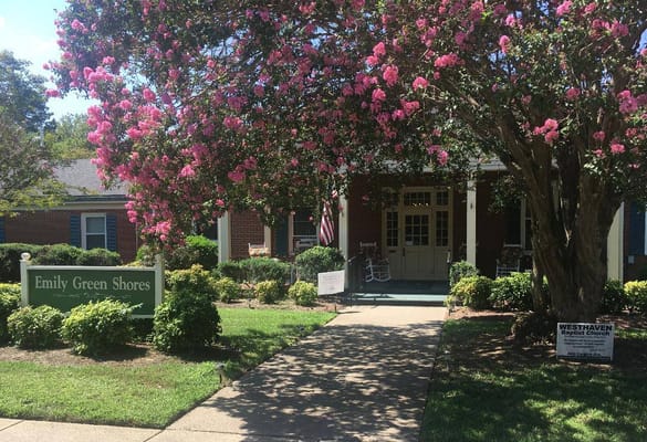 Front entrance of Emily Green Shores Assisted with flowers