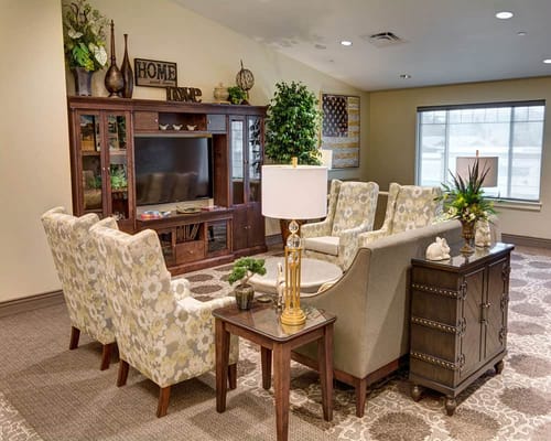 Comfortable seating area in a well-decorated living room