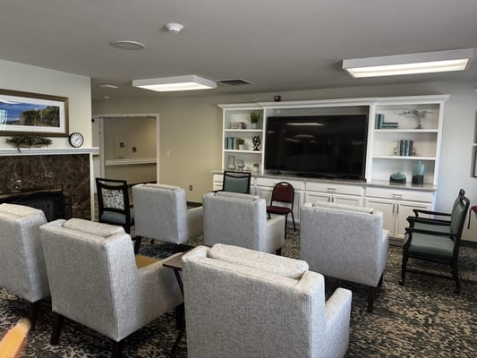 Common area with seating in a senior living facility