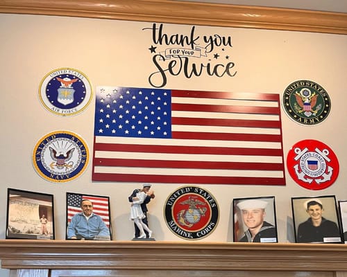 Decorative wall display honoring military service