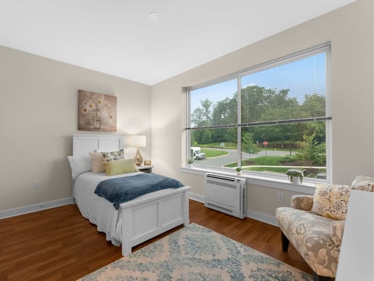 Bright private room with a view and cozy decor