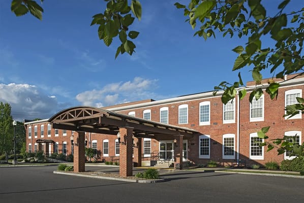 Exterior view of the American House Keene facility entrance