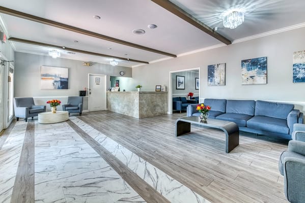 Bright and spacious lobby area with modern furnishings