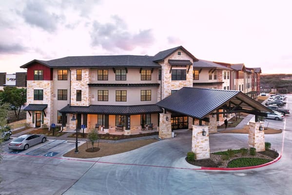 Exterior view of Longleaf Bee Cave facility