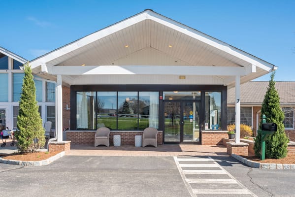 Front entrance of Bentley Assisted Living at Branchville
