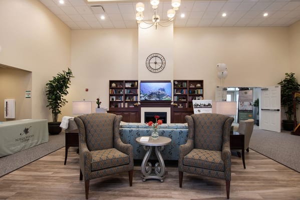 Common area with seating and decor in the facility