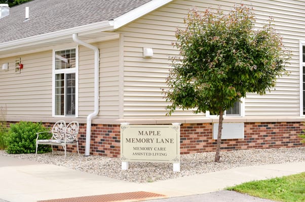 Exterior view of Maple Memory Lane signage and building