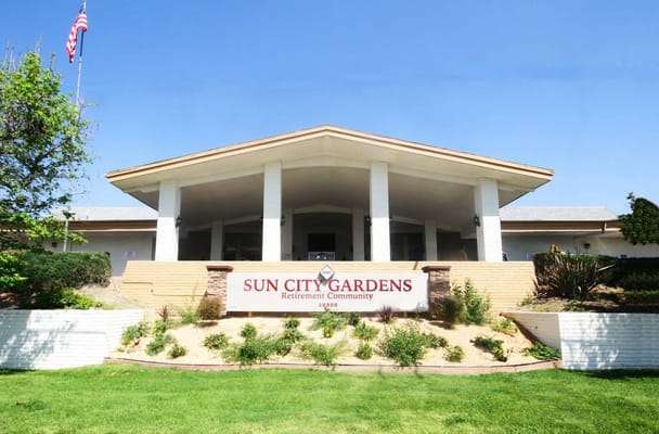 Exterior view of Sun City Gardens retirement community