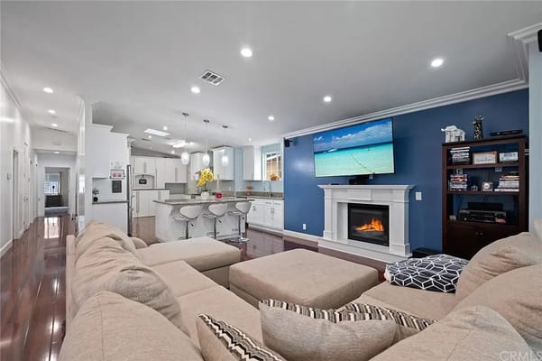 Spacious common area with modern furnishings in a living space
