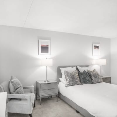 Fountain View at Logan Square