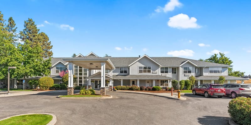 Front exterior view of Legends Park Assisted Living Community