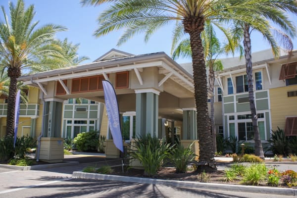 Front entrance of Kingston Bay Senior Living facility