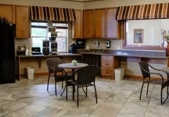 Cozy common area with tables and chairs