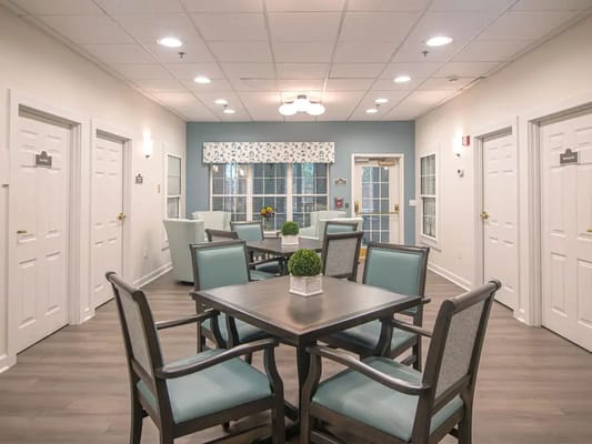 Charter Senior Living of Woodholme Crossing