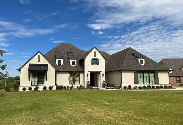 Exterior view of Montereau senior living facility