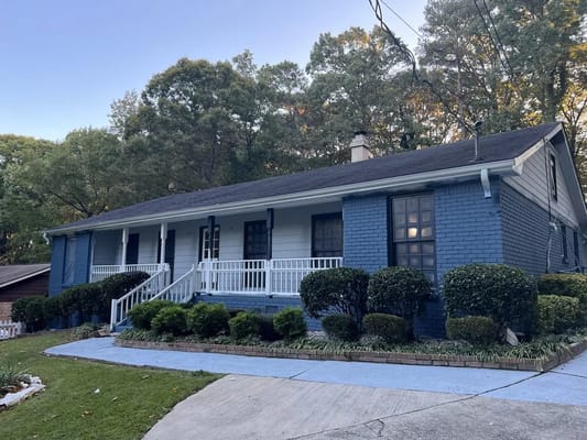 Exterior view of a quaint assisted living facility