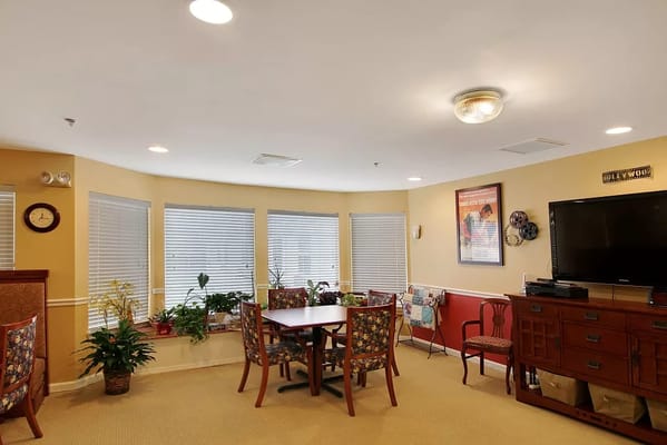 Common area with seating and plants
