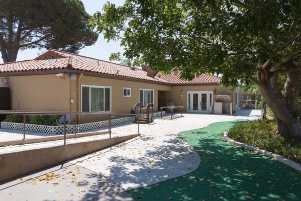 Exterior view of the nursing center with accessible pathways