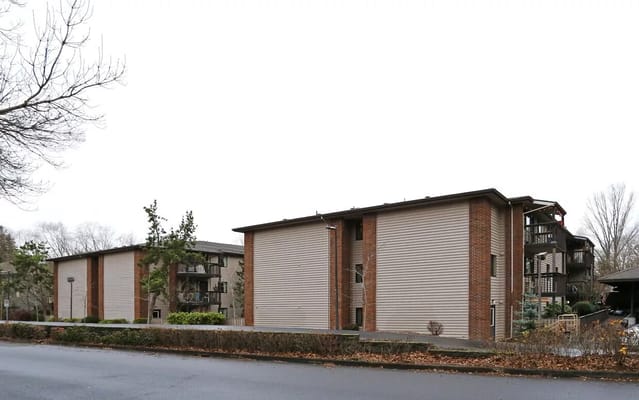 Exterior view of Beaverton Lodge buildings