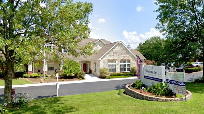 Exterior view of Brookdale Clarksville facility entrance