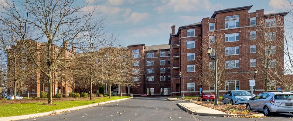 Exterior view of Brookdale Mt. Lebanon facility
