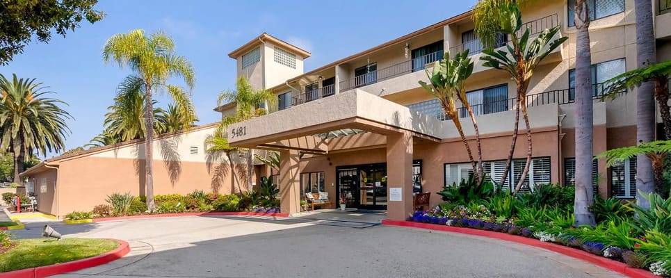 Entrance to Brookdale South Bay with landscaped surroundings