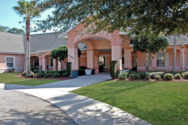 Exterior view of Brookdale West Melbourne entrance