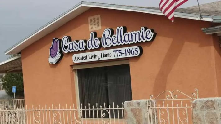 Signage of Casa De Bellamie assisted living facility