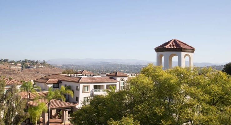 Outdoor view of Casa de las Campanas facility