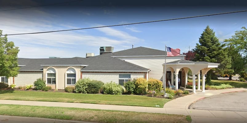 Exterior view of Country Pines Retirement Community