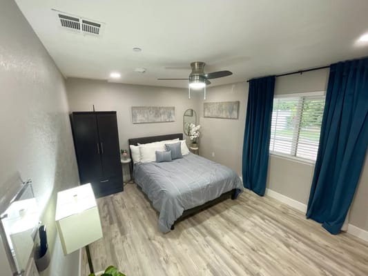 Cozy private resident room with modern décor